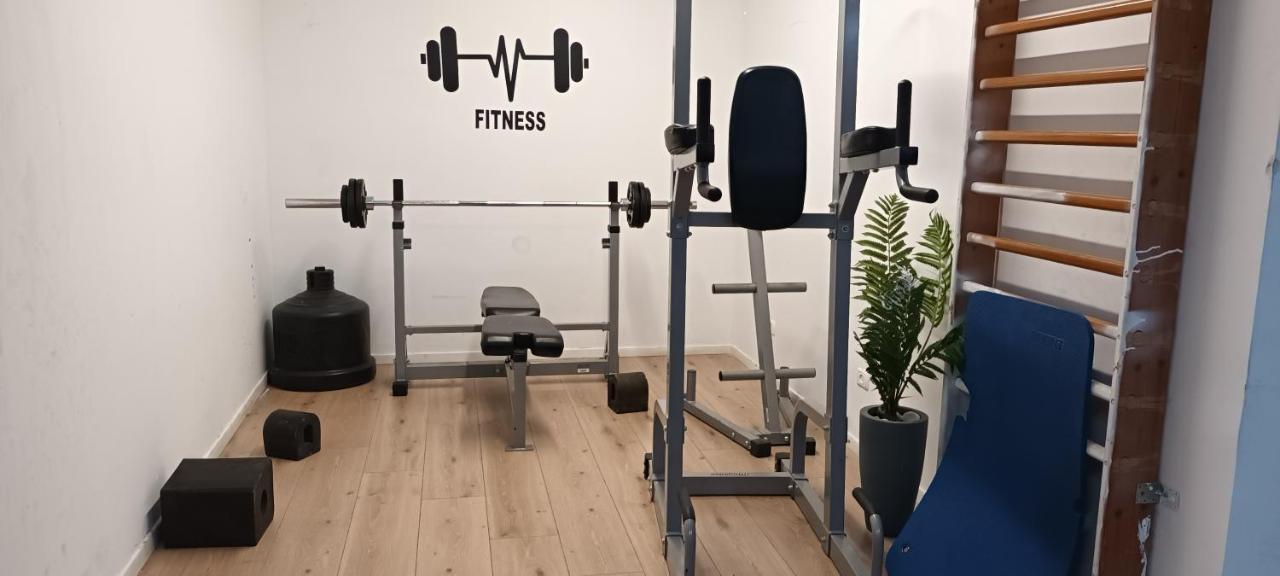 Beach Suite Israel- Private Jacuzzi Garden Suite & Gym, 3 Min Walk To Beach ביץ סוייט ישראל- ג'קוזי פרטי בגינה 3 דקות הליכה לים וחדר כושר Ашкелон Экстерьер фото