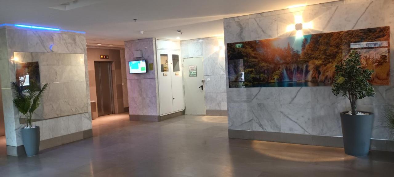 Beach Suite Israel- Private Jacuzzi Garden Suite & Gym, 3 Min Walk To Beach ביץ סוייט ישראל- ג'קוזי פרטי בגינה 3 דקות הליכה לים וחדר כושר Ашкелон Экстерьер фото